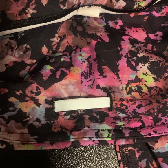 Lululemon Fast and Free HR Crop 23"
Sz 10, NWT - Picture 5 of 9